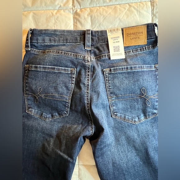 NWT Levi’s dark wash high rise skinny ankle jeans. Women’s size 10 30w. - Picture 7 of 8